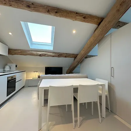 Mansarda San Gregorio * Milão