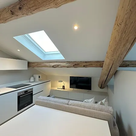 Mansarda San Gregorio Daire